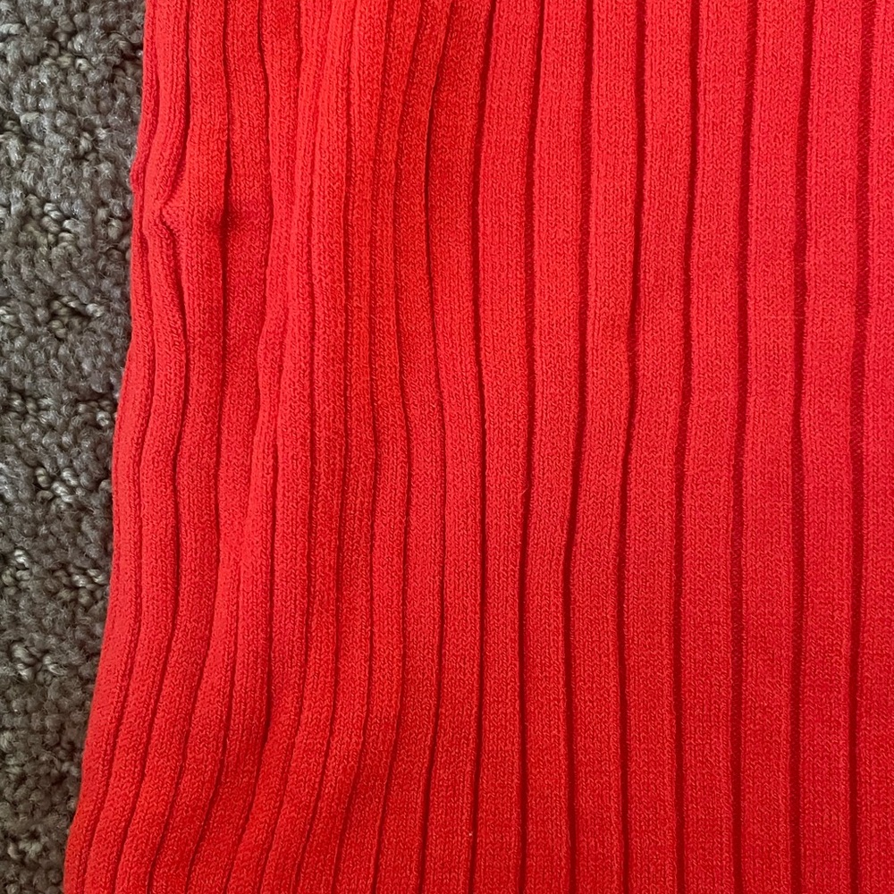 Ann Taylor Red Ribbed Off-the-Shoulder Top - Picture 4 of 4